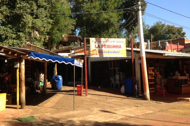 La Feirinha, em Puerto Iguazú, Argentina