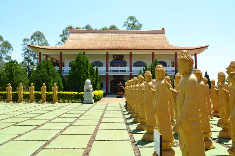 Vista externa do Templo Budista, em Foz do Iguaçu