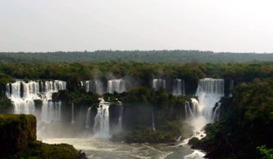 Passeio de Barco nas Cataratas do Iguaçu